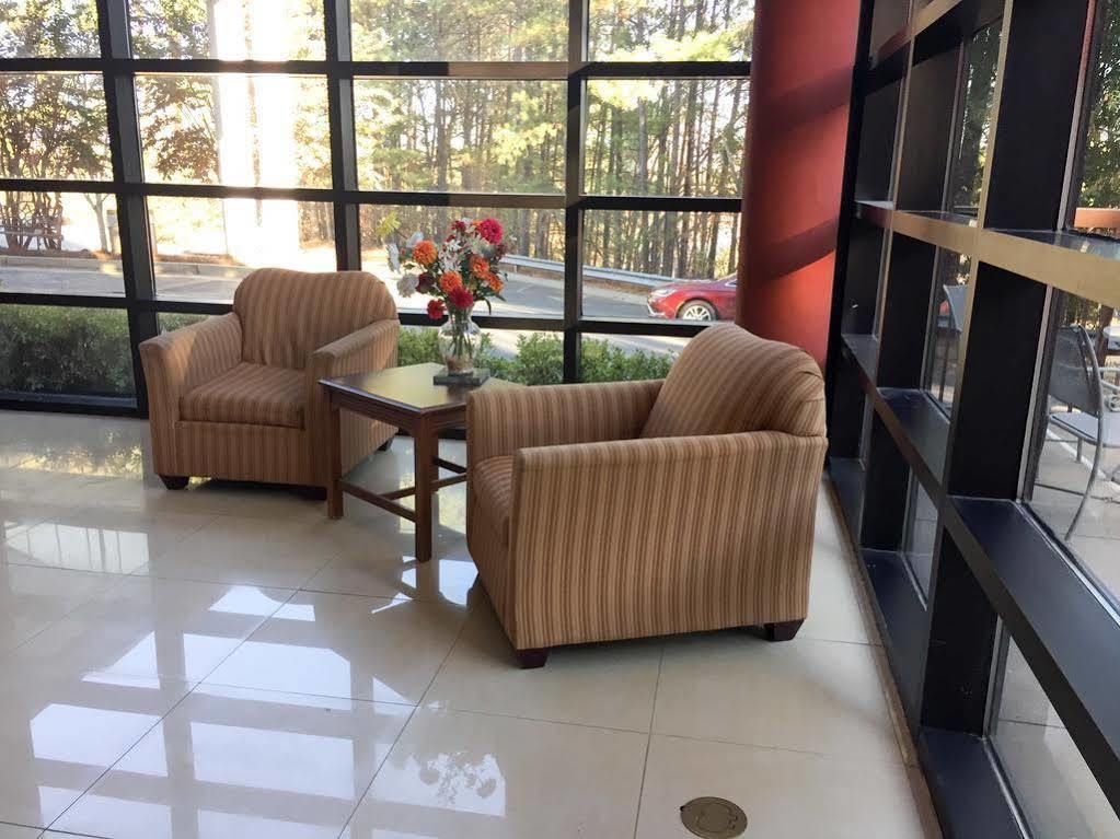 Budgetel Inns & Suites - Atlanta Galleria Stadium Смирна Экстерьер фото