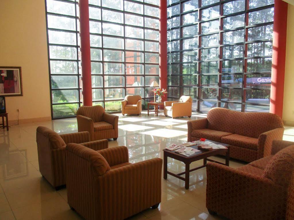 Budgetel Inns & Suites - Atlanta Galleria Stadium Смирна Экстерьер фото