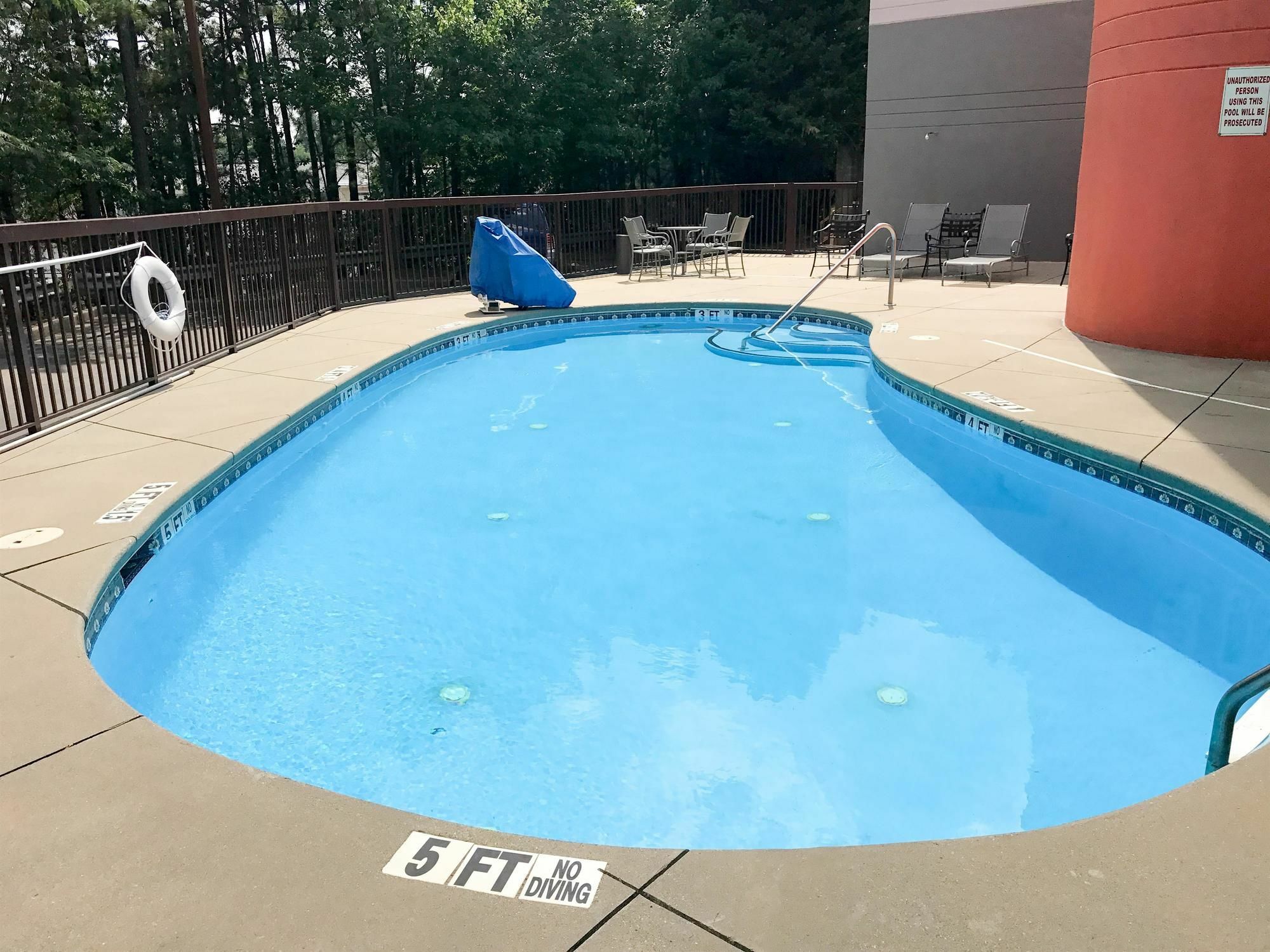 Budgetel Inns & Suites - Atlanta Galleria Stadium Смирна Экстерьер фото